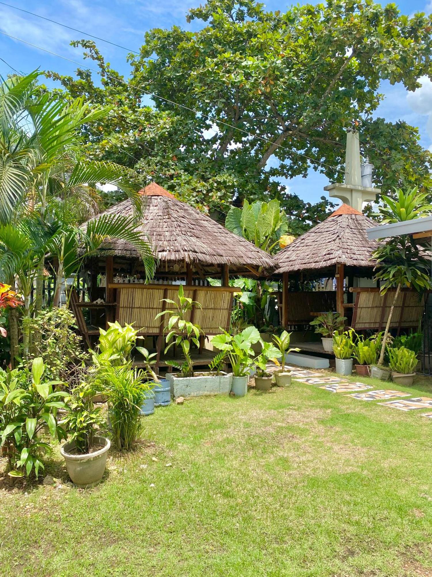 Coron Vista Lodge Exterior photo